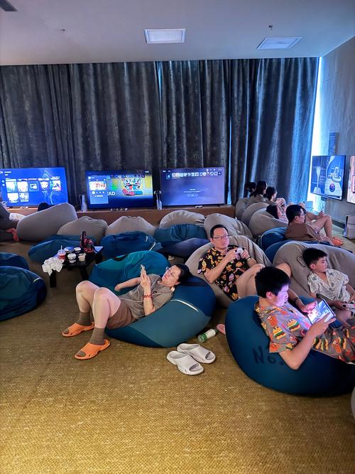 97影院在线午夜的相关介绍