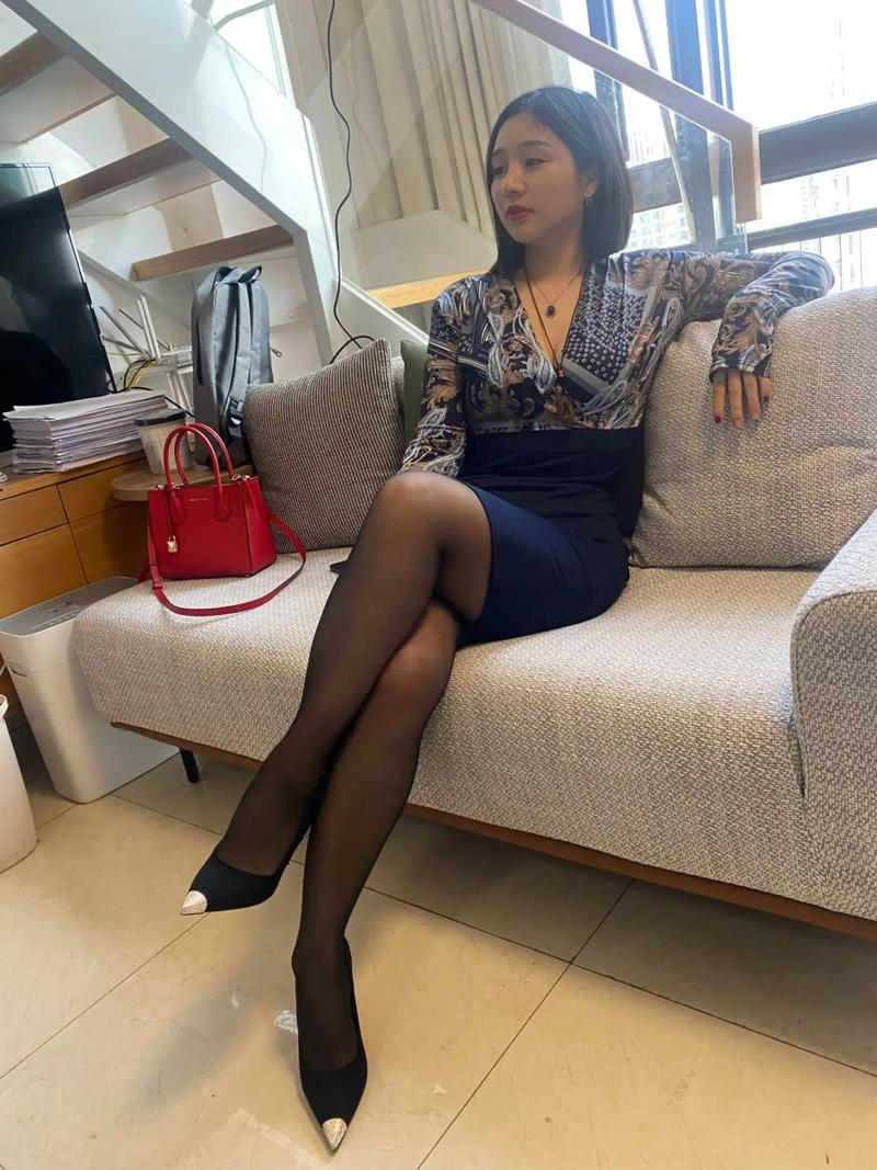 搭讪人妻啪啪的相关介绍