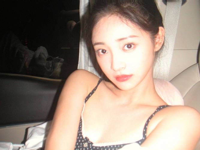 与女秘书啪啪的相关介绍