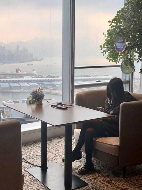 黑丝av一区二区的相关介绍