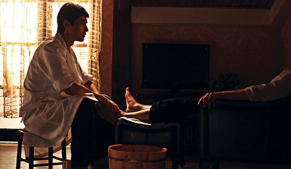 午夜寂寞少妇人妻的相关介绍