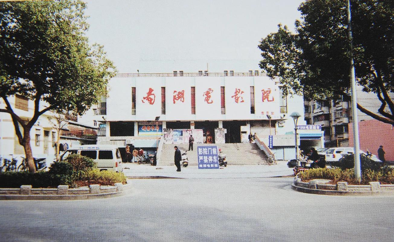 色网国产精品的相关介绍