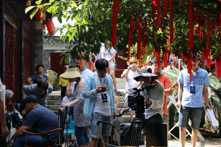 亚洲少妇50p的相关介绍