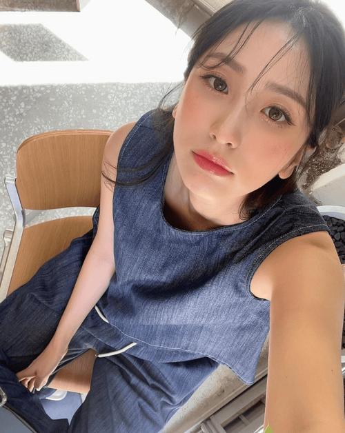 操肥白女人的相关介绍