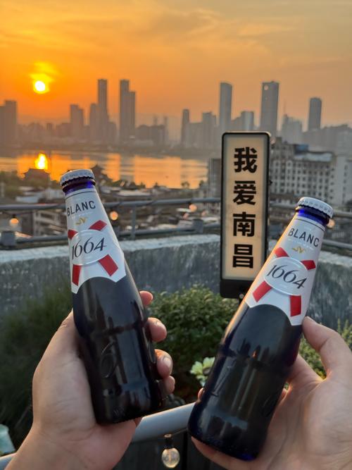 亚洲少妇精品的相关介绍