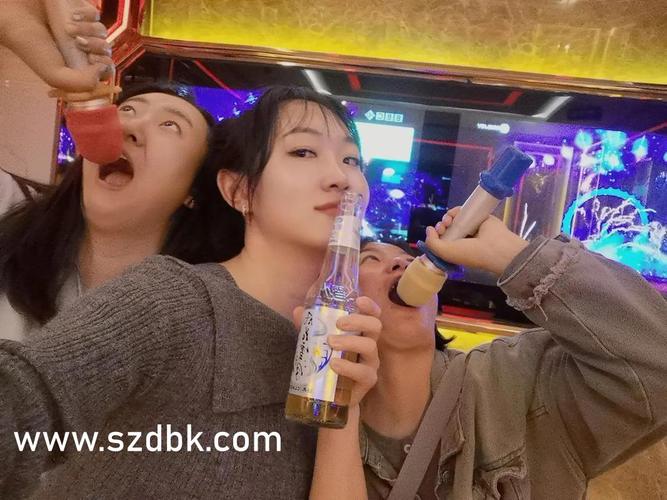 女女同影院的相关介绍
