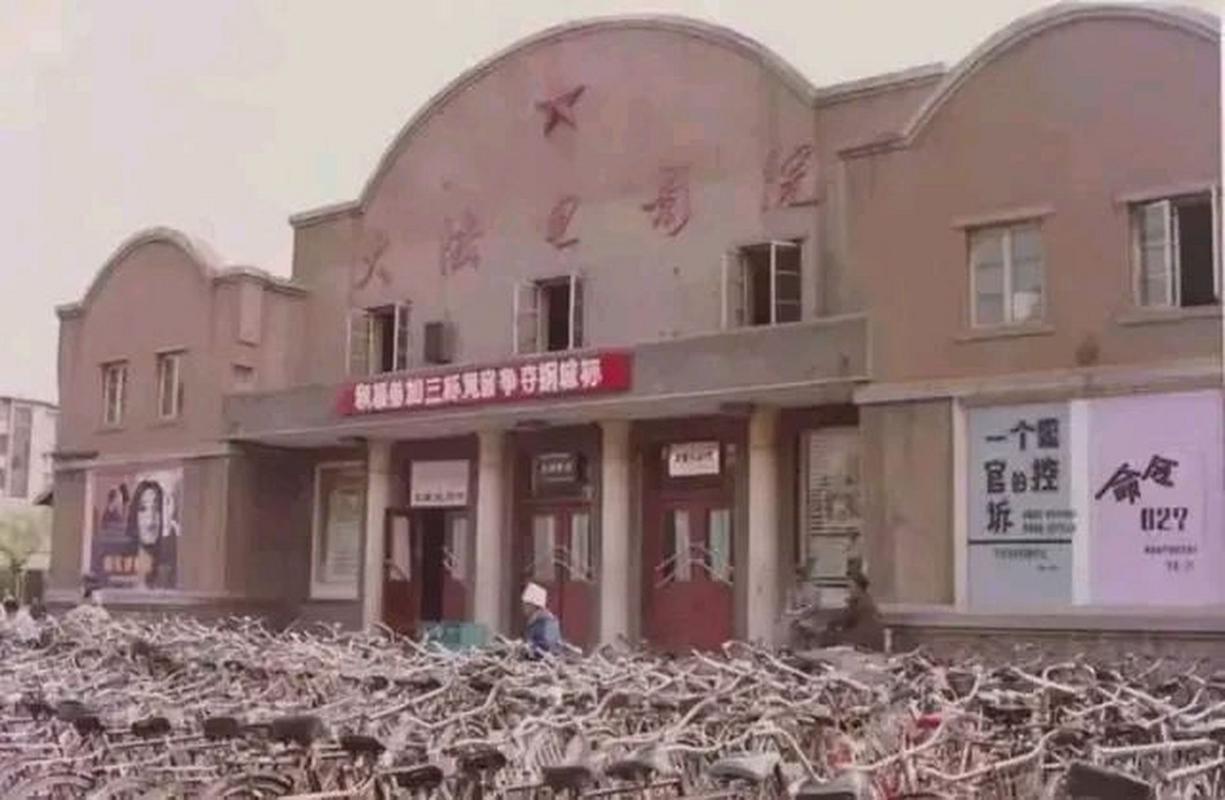 巨乳被艹的相关介绍