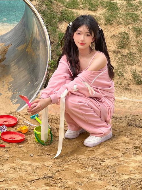 免费欧美h的相关介绍