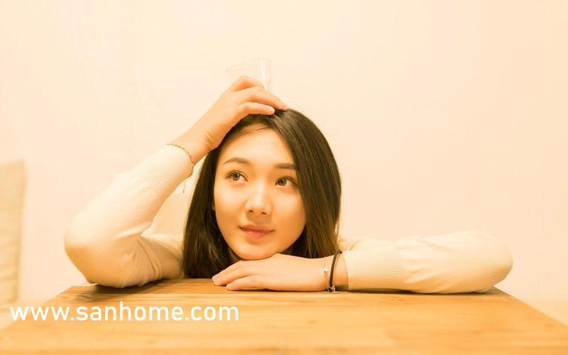 女子下体有黄色分泌物的相关介绍