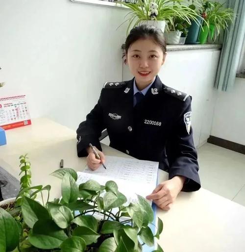 性感美女被狂插的相关介绍