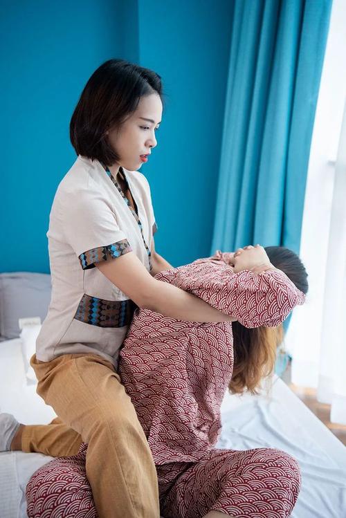 少妇高潮喷水av的相关介绍