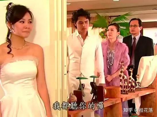国产一边亲一边摸的相关介绍