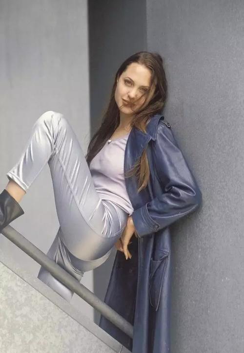 女老师 操 骚的相关介绍