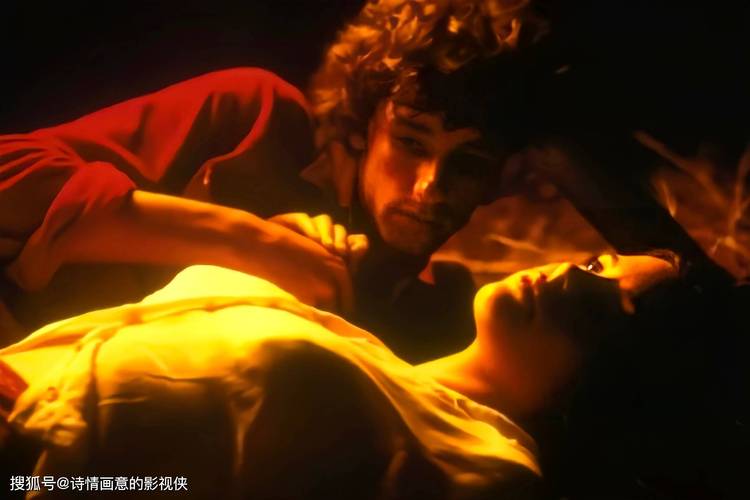 乱系激情按摩电影｜深夜私人影院推荐，沉浸式感官体验与禁忌剧情深度解析