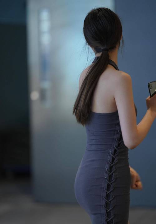 超碰少妇av的相关介绍