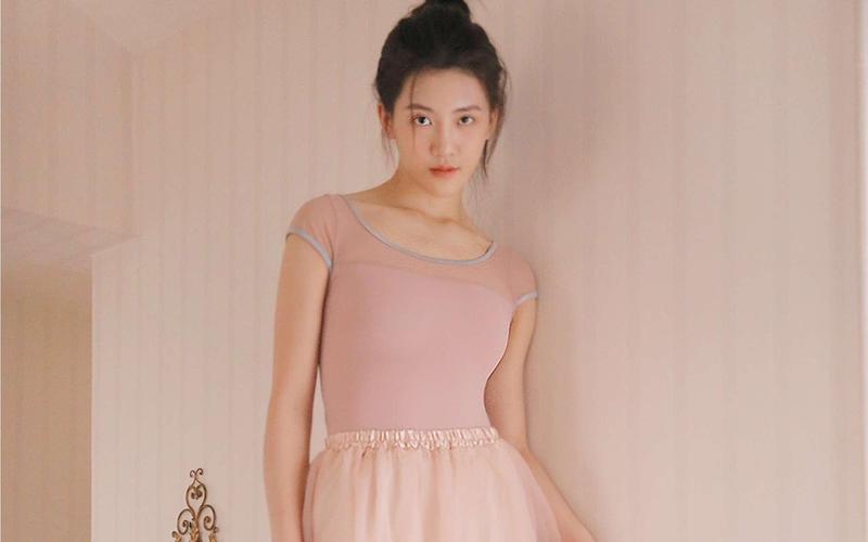 高清女大学在毛片的相关介绍