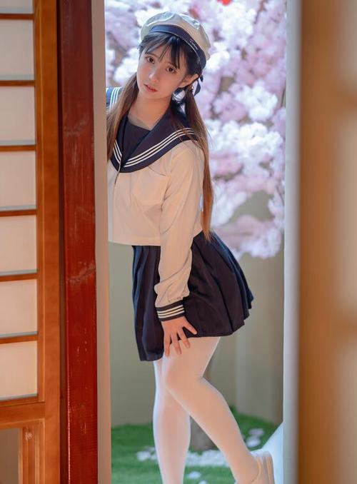日本丰满熟妇人妻dvd的相关介绍